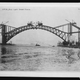 Illustration for article titled 22 Images From NYCs Golden Age of Bridge Building